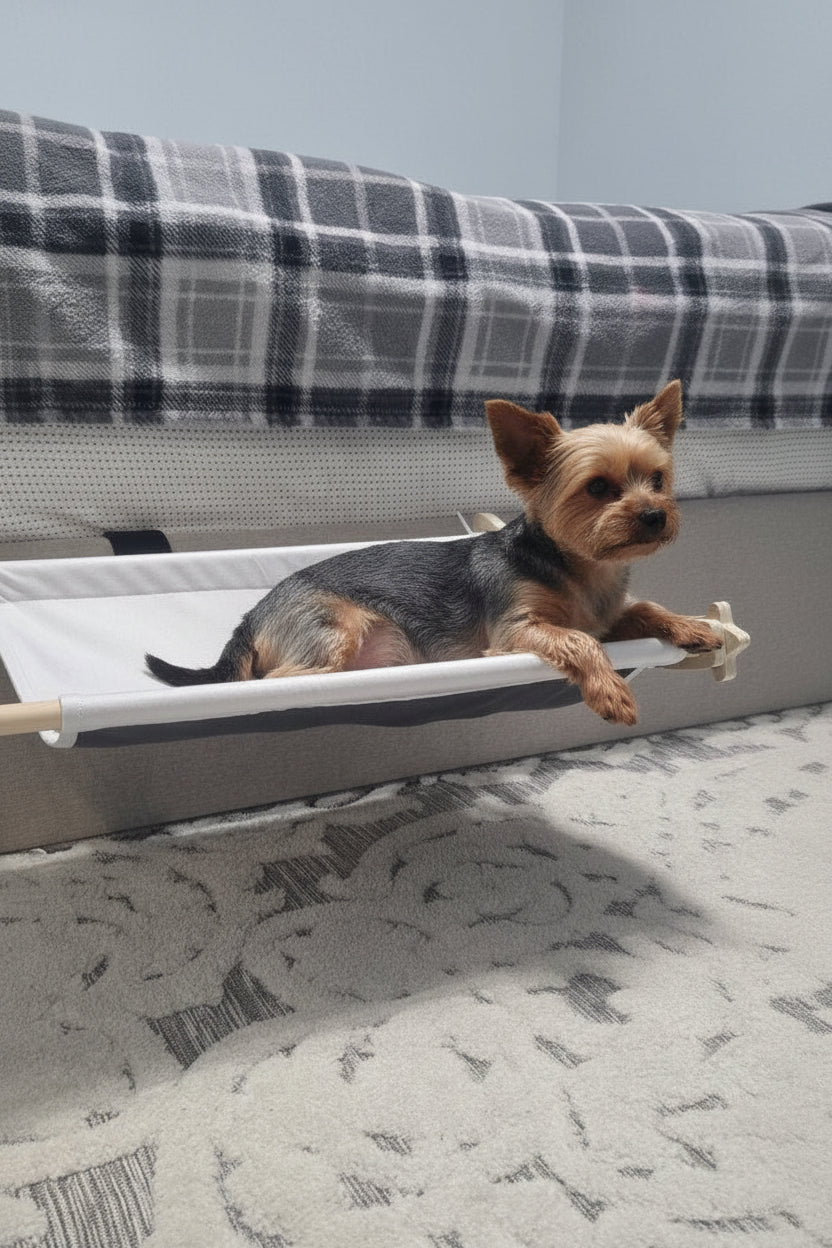 Marggo™ Bedside Cat Hammock – Elevated Cozy Lounger